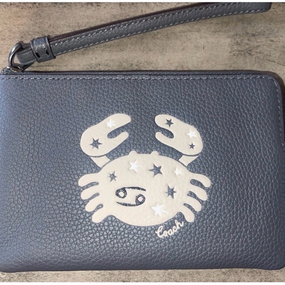 Coach zodiac cancer ♋️ Dark Gray Wristlet with Crab Motif EUC HTF - Picture 3 of 4